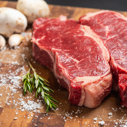 28 day aged 100% NZ grass-fed sirloin steak – tender and lean premium beef cut

