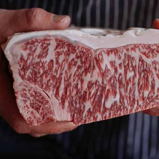 Premium Southern Stations Wagyu Sirloin MB 7+ steak with rich marbling, available in 250g, 400g, or whole 5.2kg cuts – New Zealand’s finest Wagyu beef