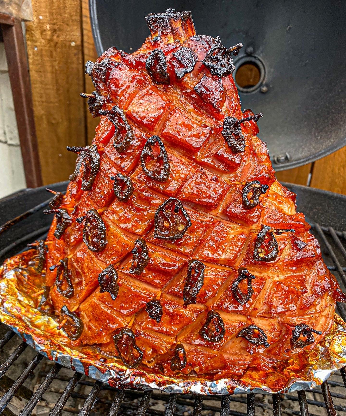 Manuka Smoked Bone In Ham GF 100% NZ pork